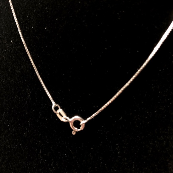 Sterling silver necklace and heart pendant - Picture 3 of 3